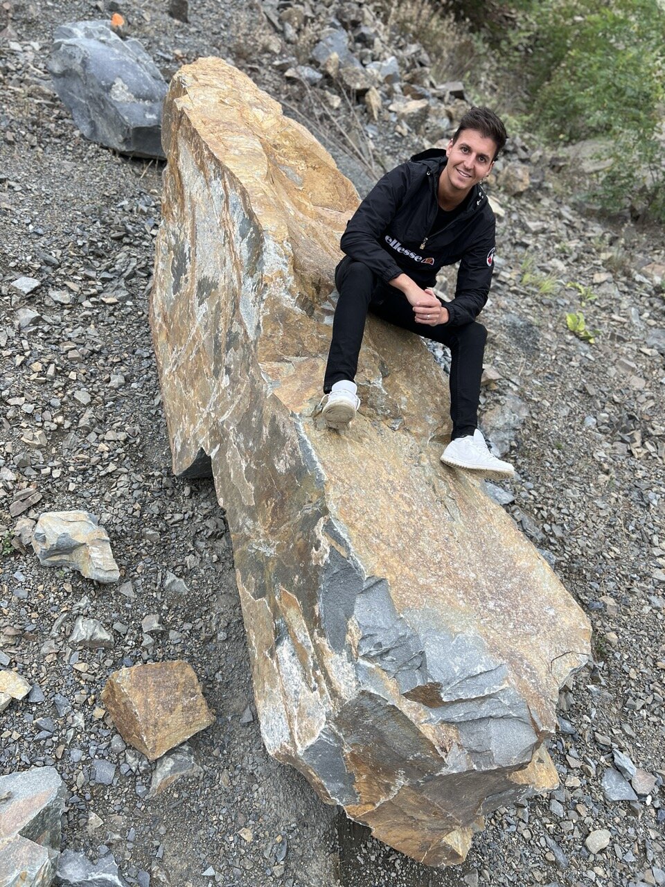 7777 ve velke velikosti